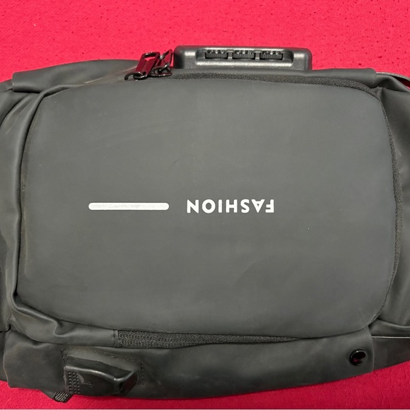 Handbags - Black Women’s or men’s crossbody bags